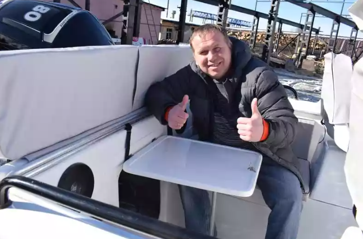 Комбинированный катер Neman-500 с каютой в Санкт-Петербурге