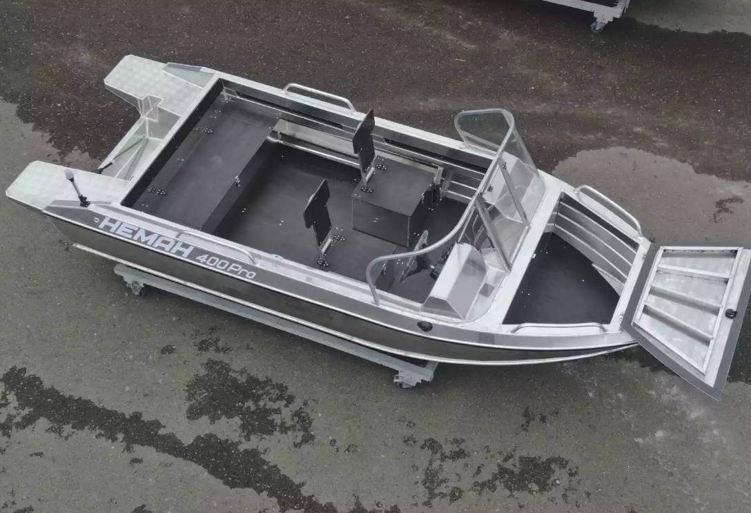 Алюминиевая лодка  Neman-400 PRO в Санкт-Петербурге