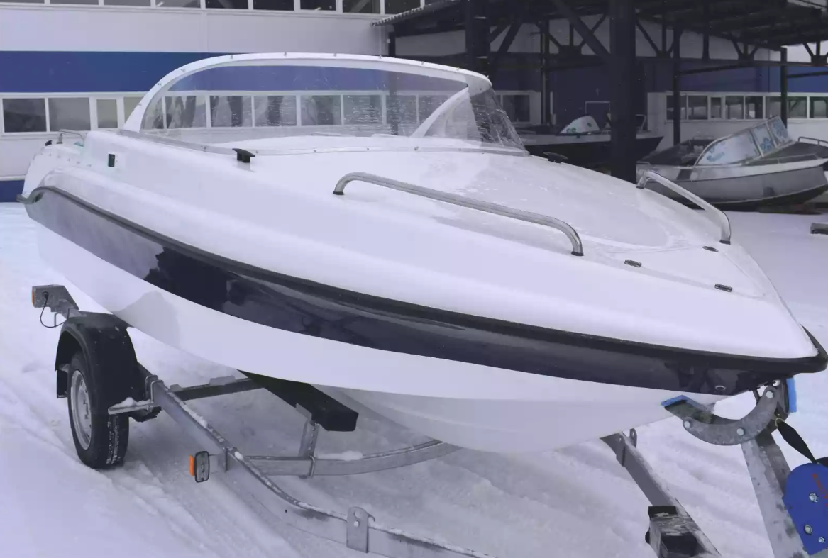 Стеклопластиковый катер Neman-450 в Санкт-Петербурге