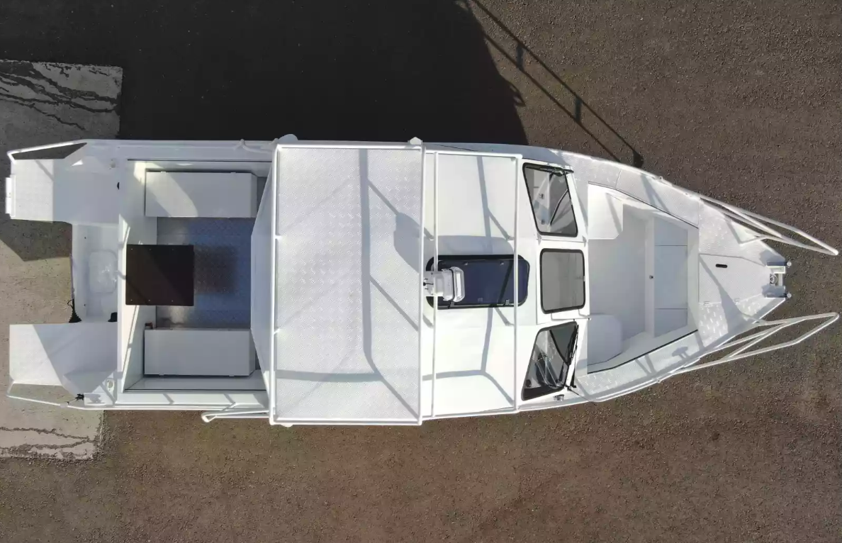 Алюминиевый катер Wyatboat-660 Cabin в Санкт-Петербурге