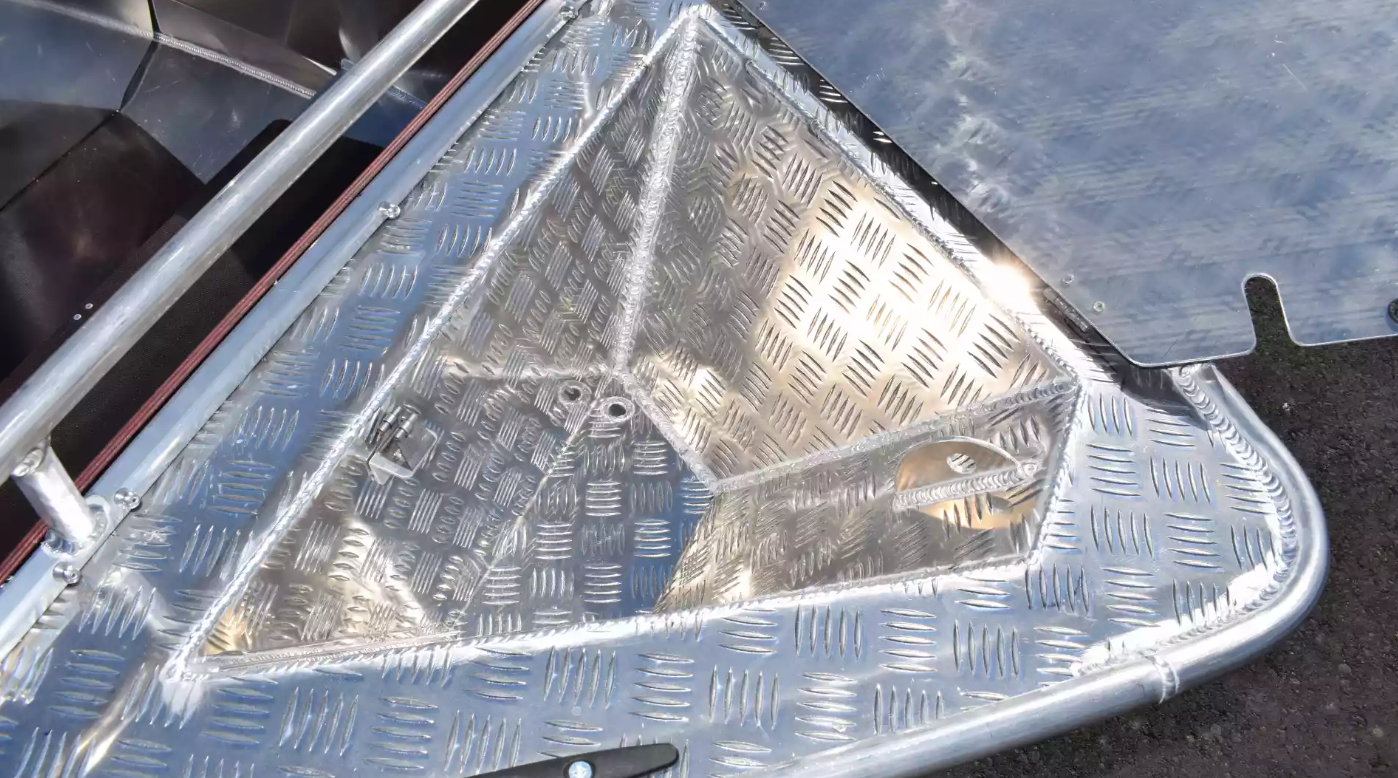 Алюминиевый катер Wyatboat-490 DCM в Санкт-Петербурге