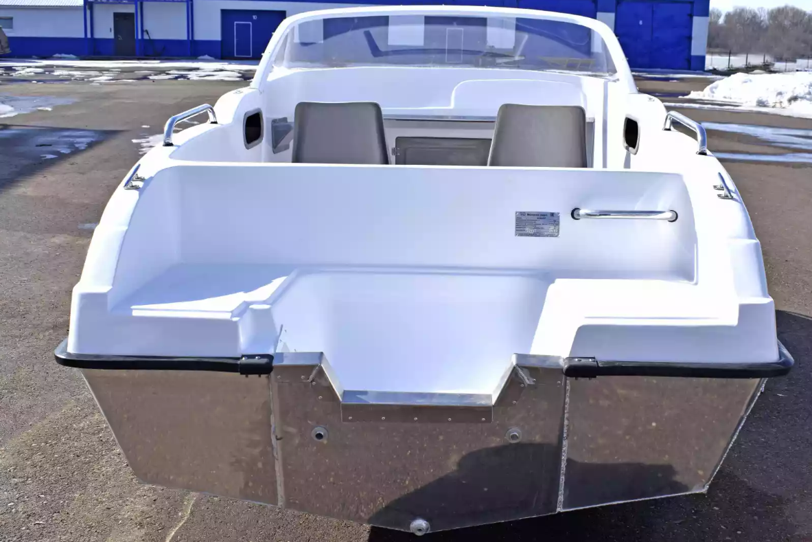 Комбинированный катер Neman-500 P в Санкт-Петербурге