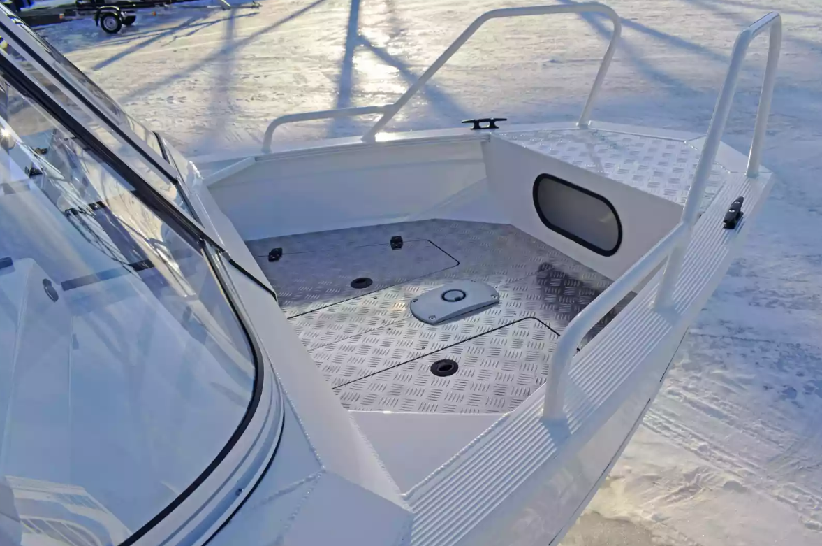 Алюминиевый катер Неман-450 DC NEW в Санкт-Петербурге