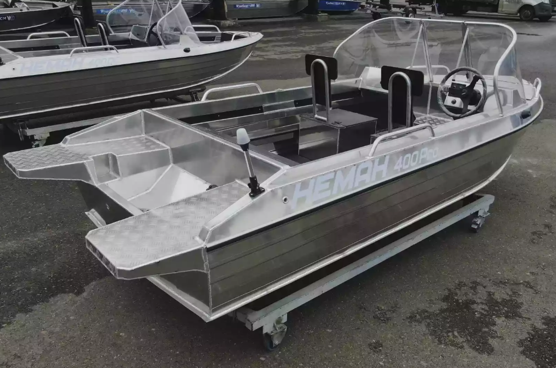 Алюминиевая лодка  Neman-400 PRO в Санкт-Петербурге