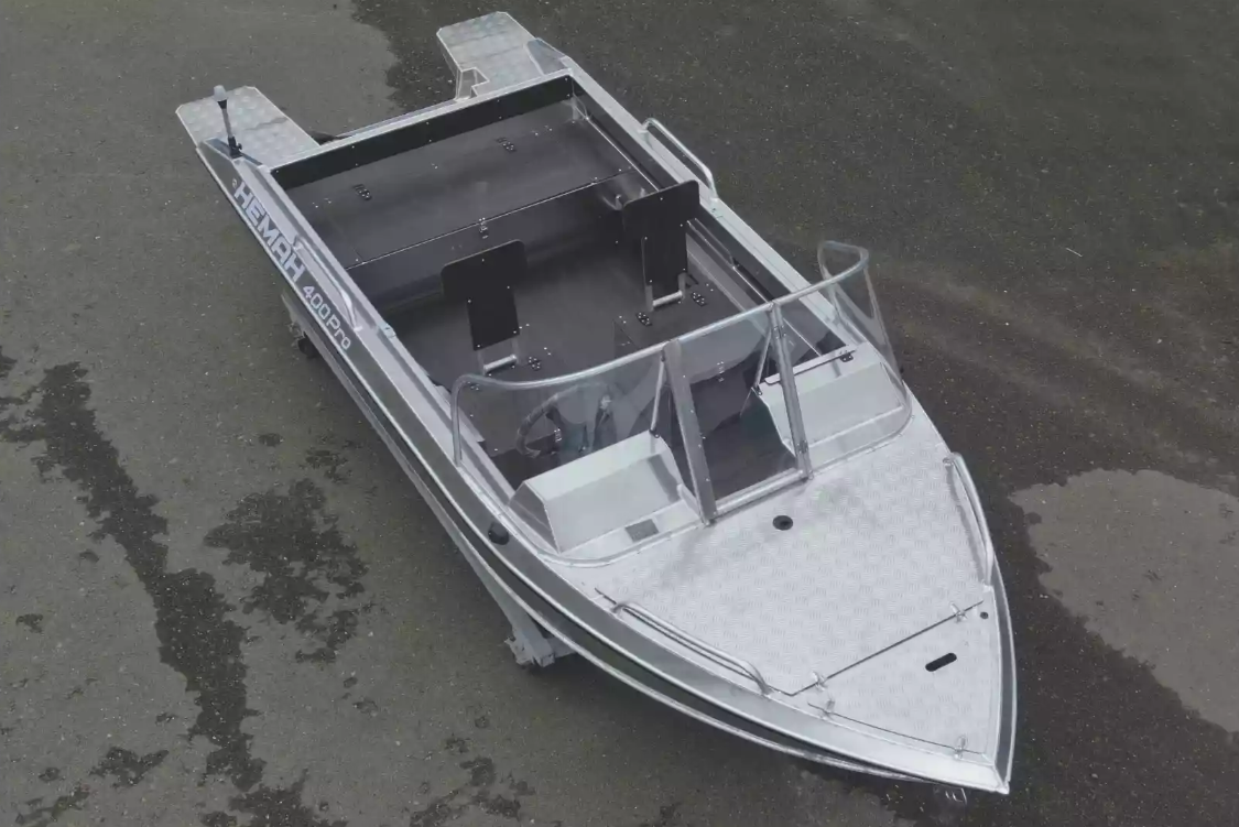 Алюминиевая лодка  Neman-400 PRO в Санкт-Петербурге