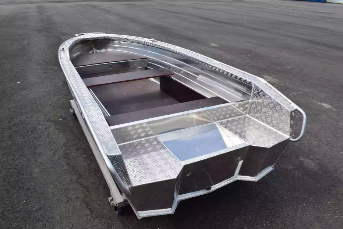 Алюминиевая лодка Wyatboat-390Р Увеличенный борт в Санкт-Петербурге
