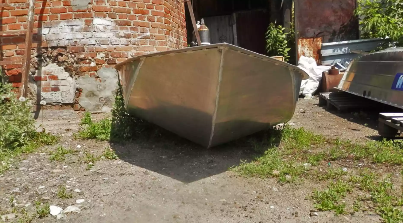 Алюминиевая лодка Вятка-Профи Вариант в Санкт-Петербурге