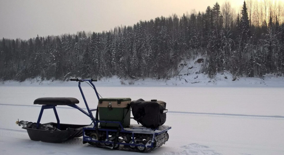 Мотобуксировщик Альбатрос-L 9 с фарой в Санкт-Петербурге