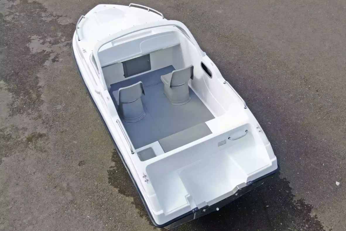 Комбинированный катер Neman-500 P в Санкт-Петербурге