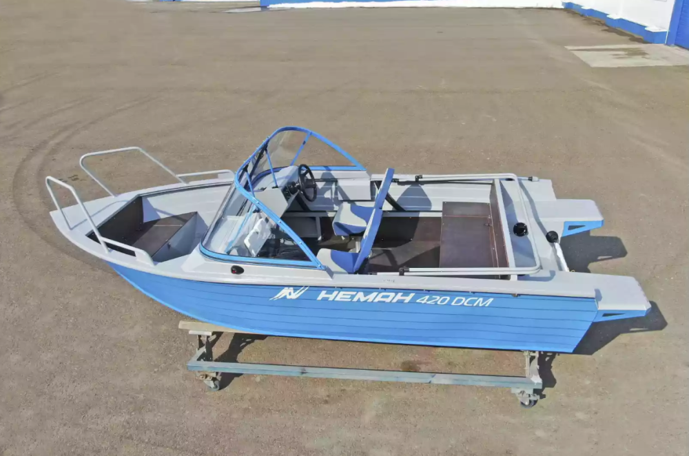 Алюминиевый катер Неман-420 DCM NEW в Санкт-Петербурге