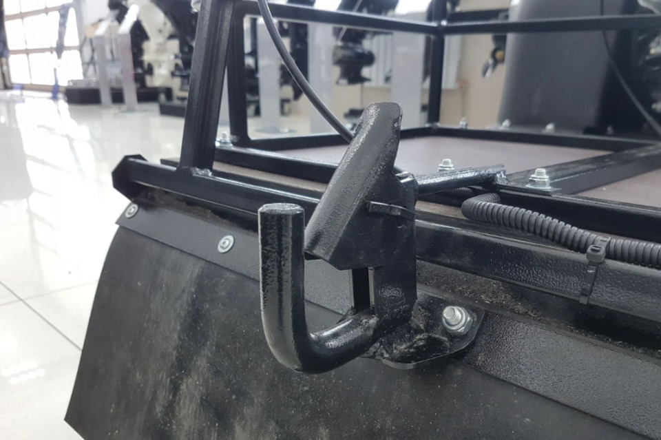 Мотобуксировщик PAXUS 650 AVANT 15 л.с. в Санкт-Петербурге