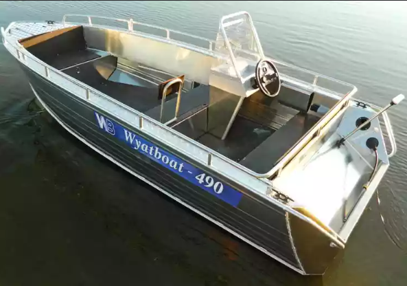 Алюминиевый катер Wyatboat-490 C в Санкт-Петербурге