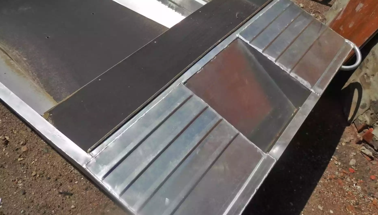 Алюминиевая лодка Вятка-Профи Вариант в Санкт-Петербурге