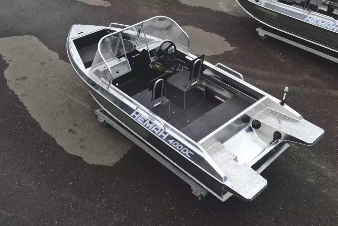 Алюминиевая лодка  Neman-400 DC в Санкт-Петербурге