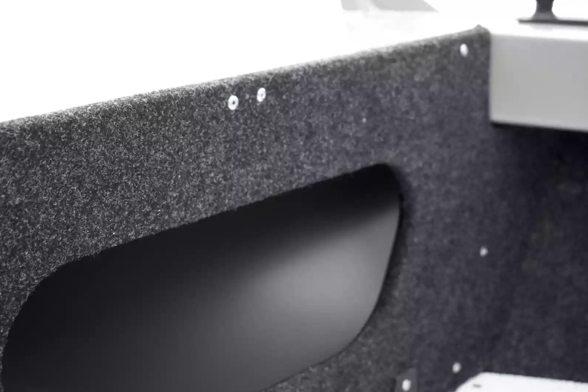 Алюминиевый катер Неман 550 DC в Санкт-Петербурге