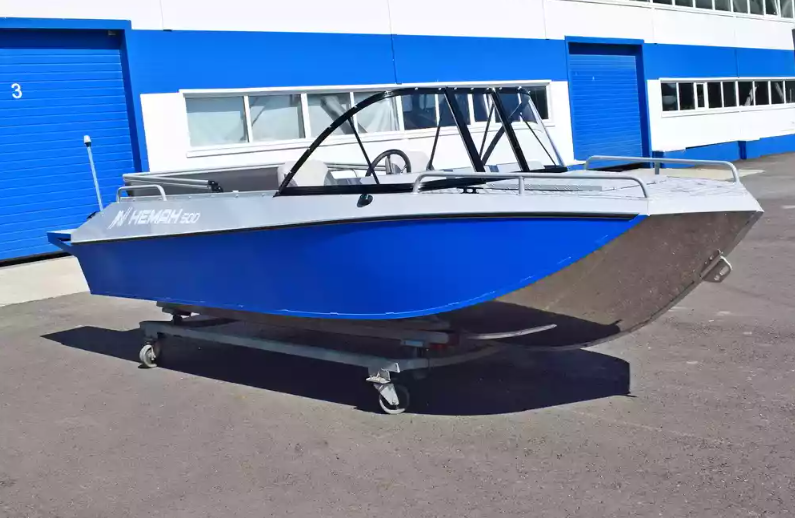 Алюминиевый катер Неман 500 в Санкт-Петербурге