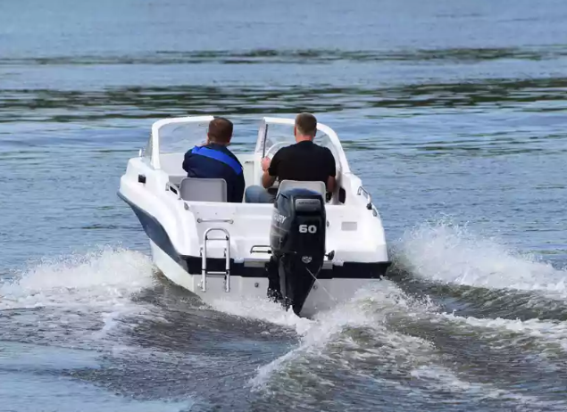 Стеклопластиковый катер Neman-450 Open в Санкт-Петербурге