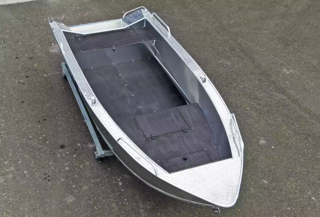 Алюминиевая лодка  Wyatboat-430М FISH в Санкт-Петербурге