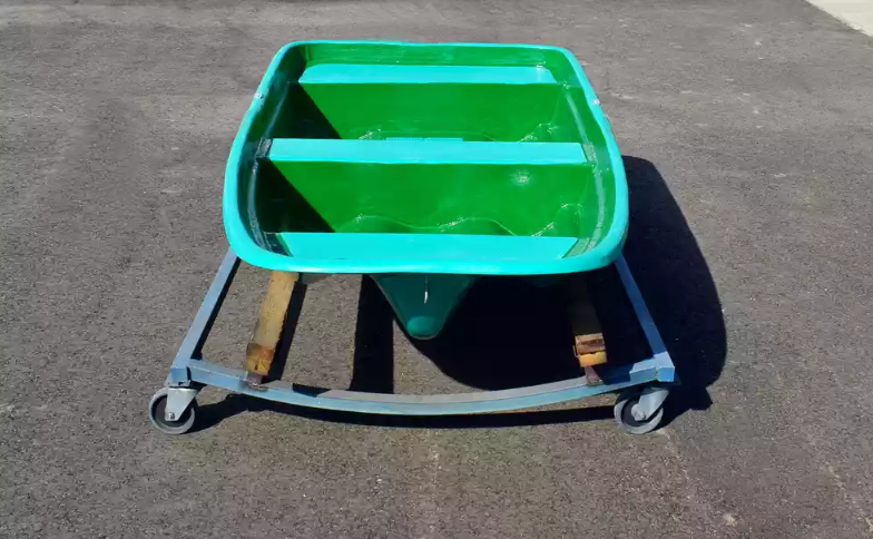 Стеклопластиковая лодка Старт (тримаран) в Санкт-Петербурге