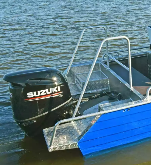 Алюминиевый катер Неман 550 с каютой в Санкт-Петербурге