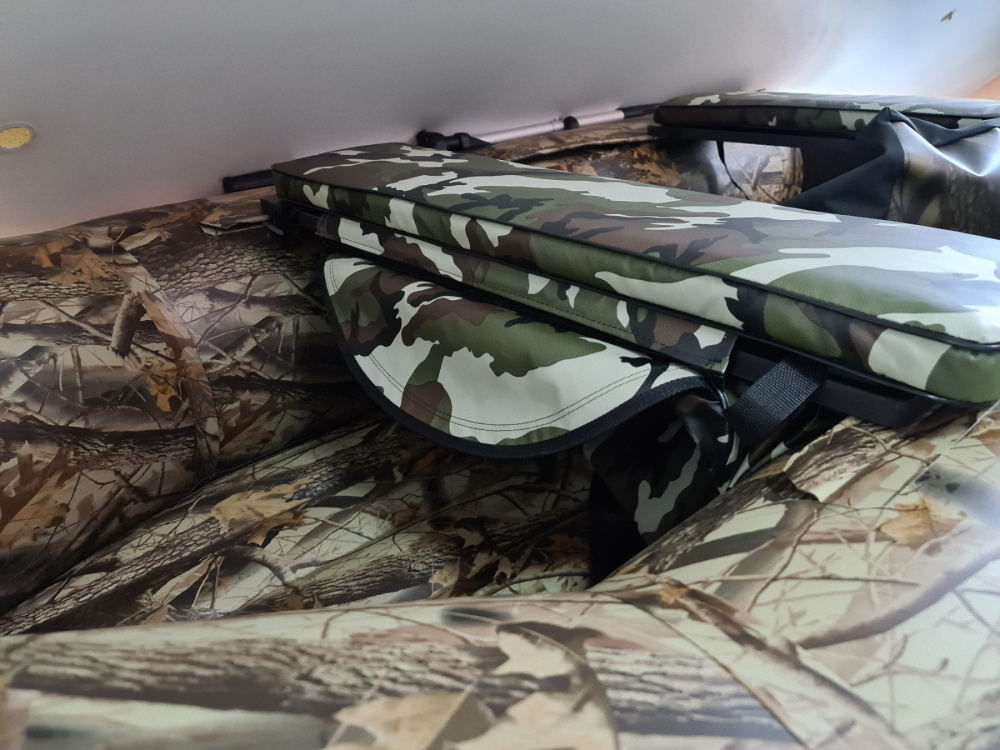 КОМПЛЕКТ МЯГКИХ НАКЛАДОК С СУМКОЙ ДЛЯ ЛОДОК 80Х20 КАМУФЛЯЖ в Санкт-Петербурге