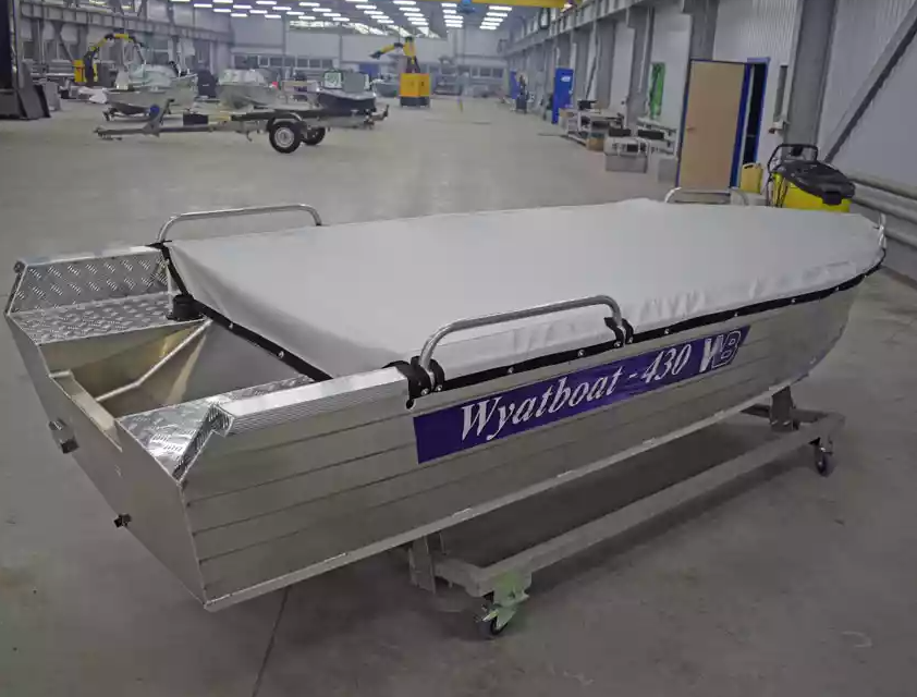 Алюминиевая лодка  Wyatboat-430 Р в Санкт-Петербурге