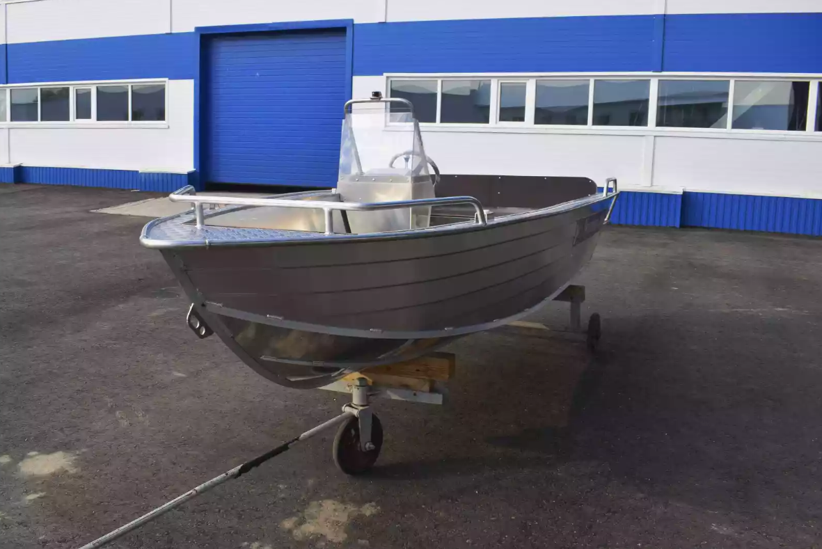 Алюминиевый катер Wyatboat-430 C в Санкт-Петербурге