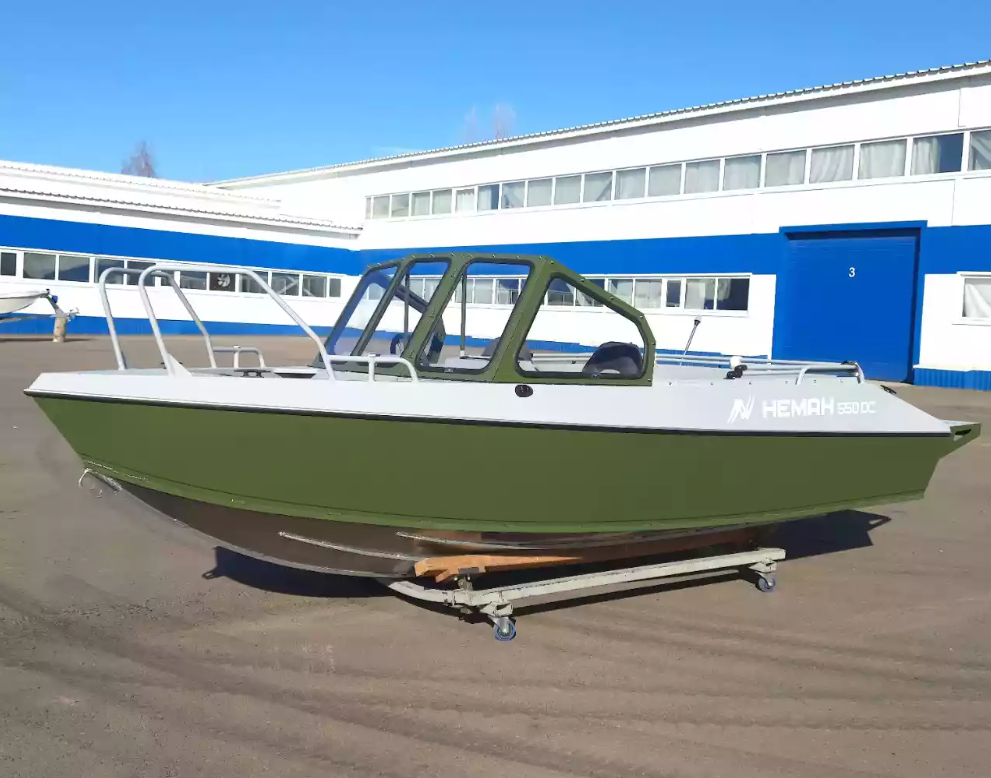 Алюминиевый катер Неман-550 DC Pro в Санкт-Петербурге