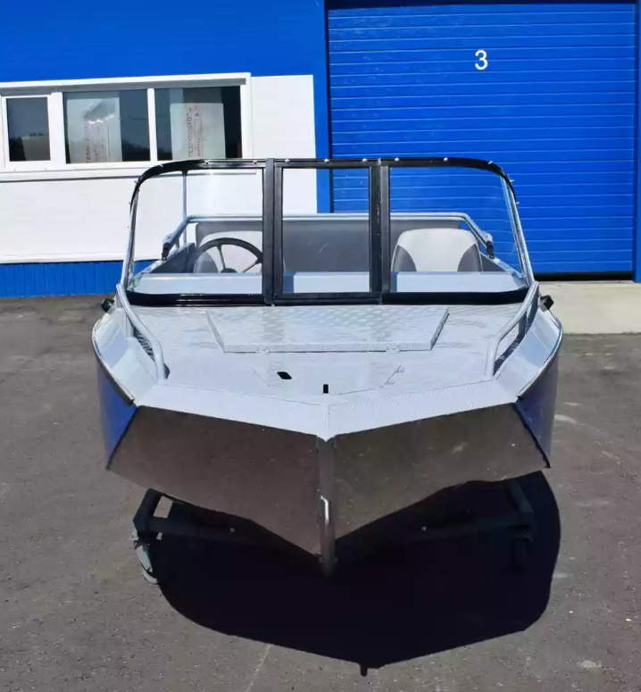 Алюминиевый катер Неман 500 в Санкт-Петербурге