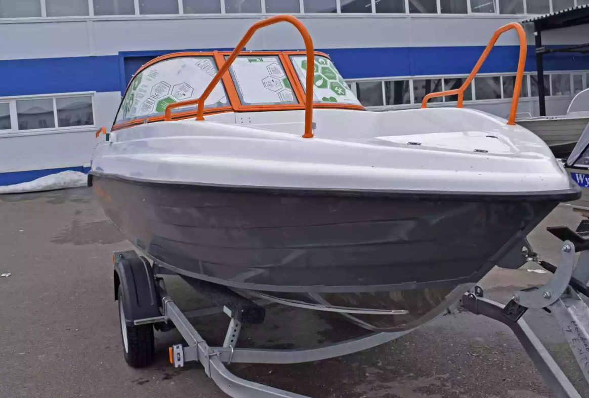 Комбинированный катер Neman-500 Open в Санкт-Петербурге