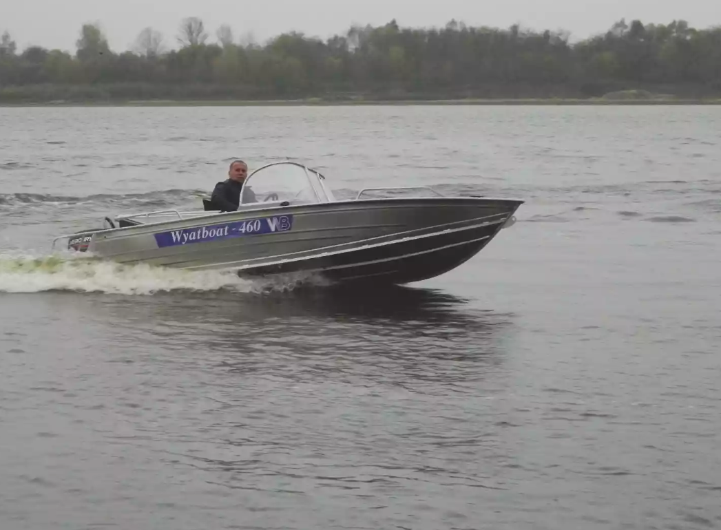 Алюминиевый катер Wyatboat-460 DCM в Санкт-Петербурге