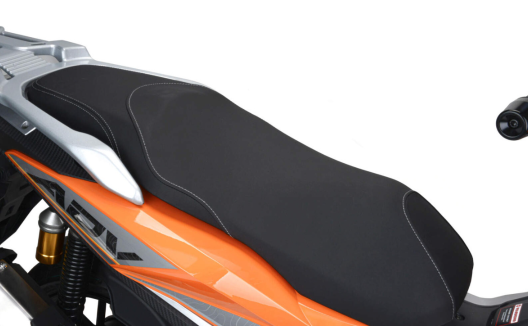 Скутер MOTOLAND (МОТОЛЕНД) T-MAX 150 в Санкт-Петербурге