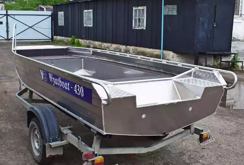 Алюминиевая лодка  Wyatboat-430 Master в Санкт-Петербурге