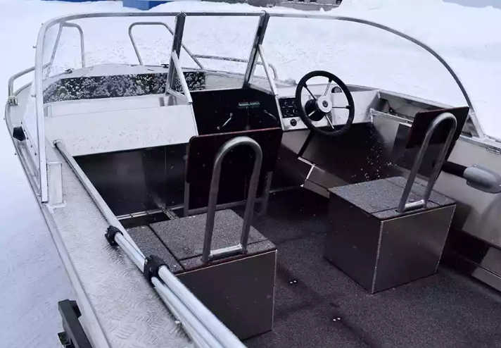 Алюминиевый катер Неман-500 DCM в Санкт-Петербурге