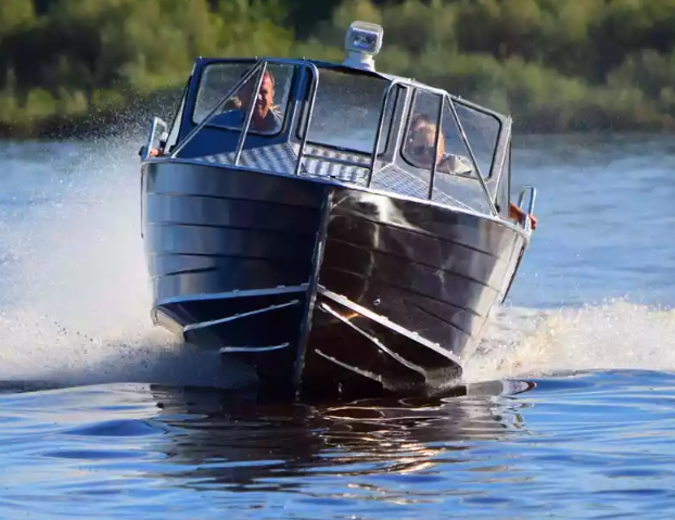 Алюминиевый катер Неман 550 в Санкт-Петербурге