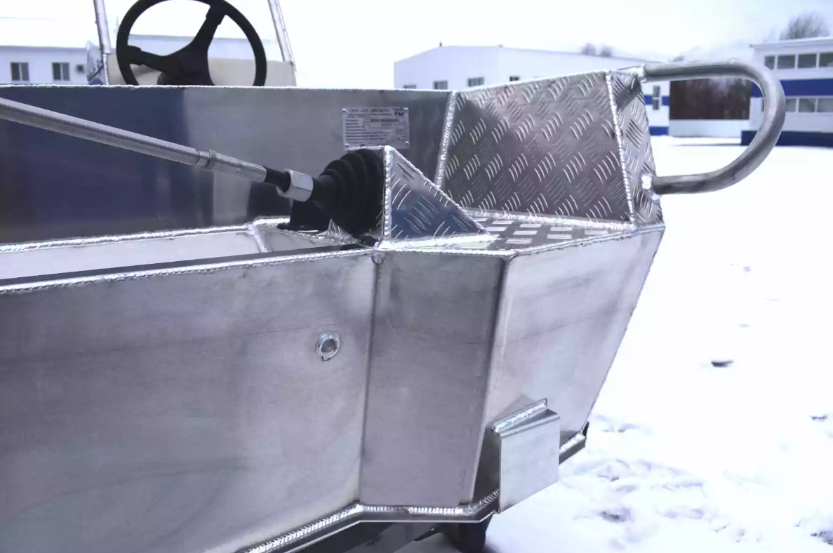 Алюминиевый катер Wyatboat-390 C в Санкт-Петербурге