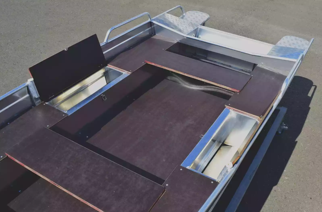 Алюминиевая лодка Wyatboat-390 M в Санкт-Петербурге