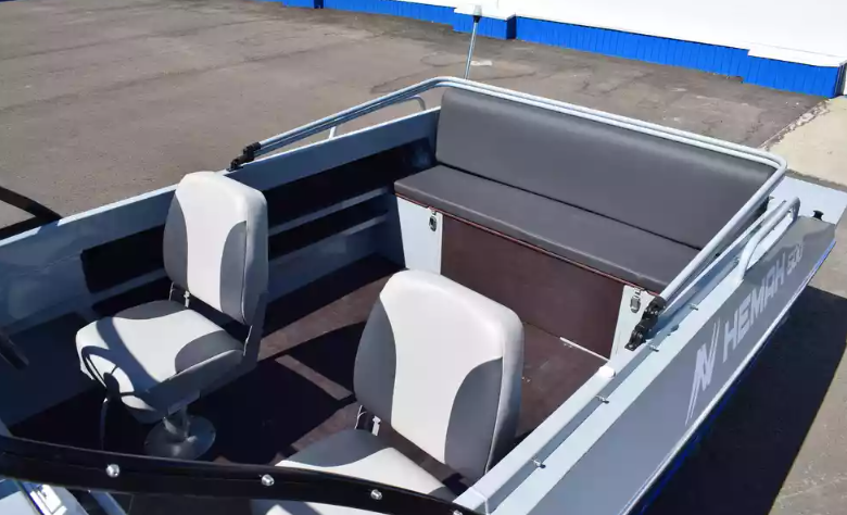 Алюминиевый катер Неман 500 в Санкт-Петербурге