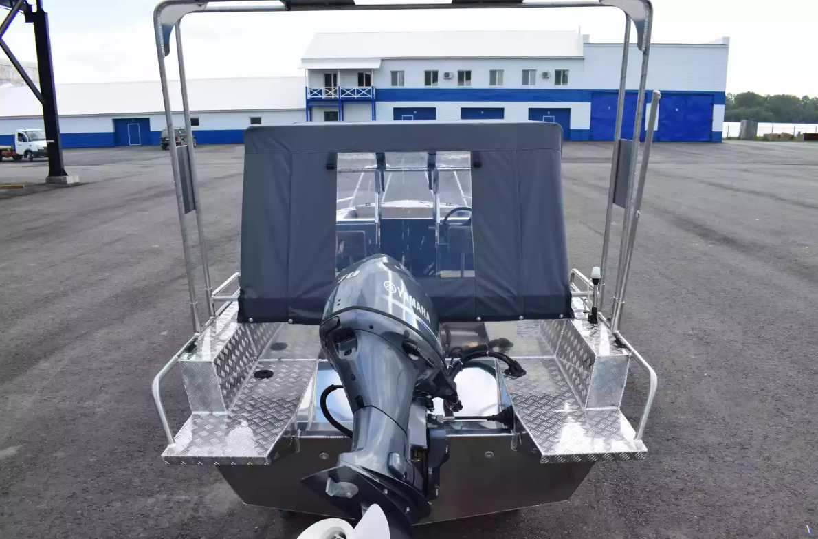 Алюминиевый катер Неман-500 DCM в Санкт-Петербурге