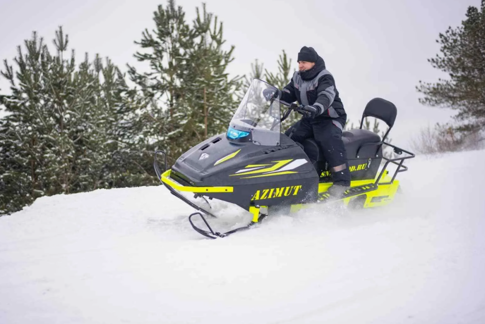 Миниснегоход Бурлак Азимут 24 л.с. , эл.запуск, реверс, тормоз гидравл, капот черный в Санкт-Петербурге