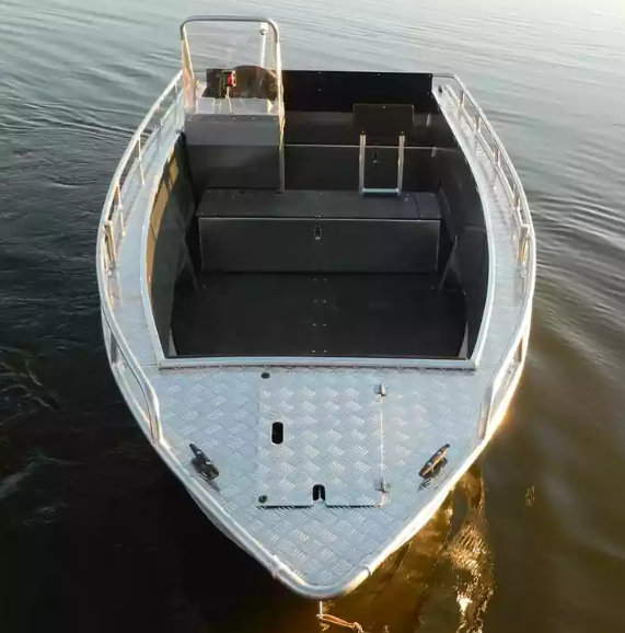 Алюминиевый катер Wyatboat-490 C в Санкт-Петербурге