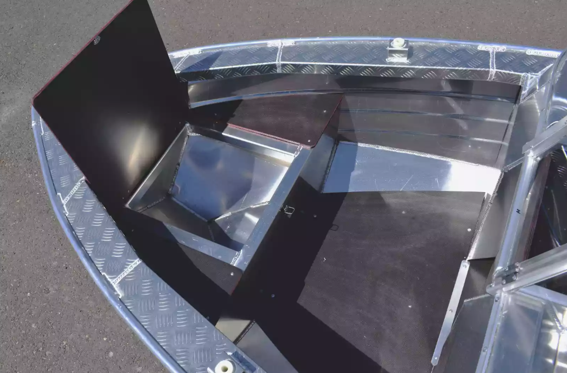 Алюминиевая лодка Wyatboat-390 DCM в Санкт-Петербурге