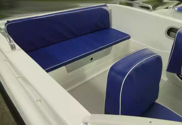 Стеклопластиковый катер Neman-500 Open в Санкт-Петербурге