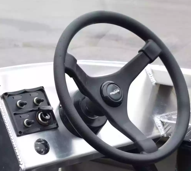 Алюминиевый катер Wyatboat-390 DCM Увеличенный борт в Санкт-Петербурге