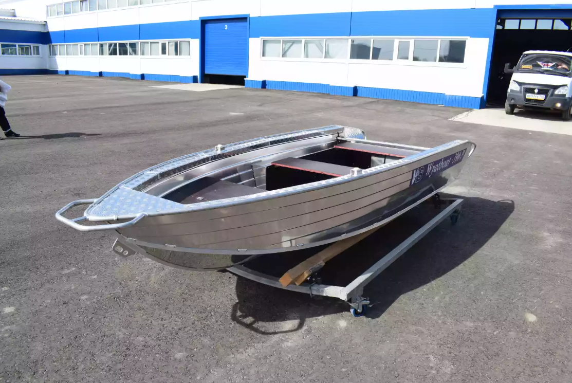 Алюминиевая лодка Wyatboat-390 P в Санкт-Петербурге