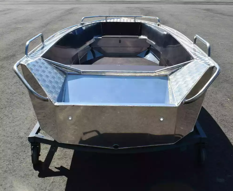 Алюминиевая лодка  Wyatboat-430М в Санкт-Петербурге