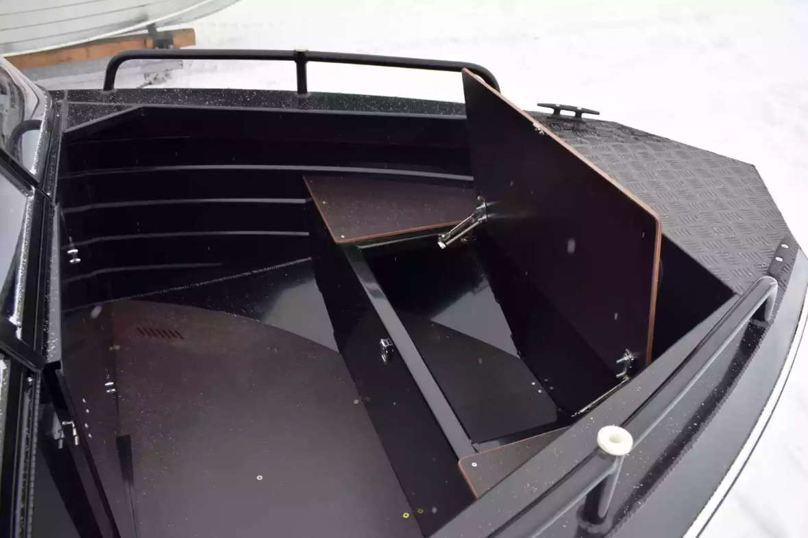 Алюминиевый катер Неман-450 DC в Санкт-Петербурге