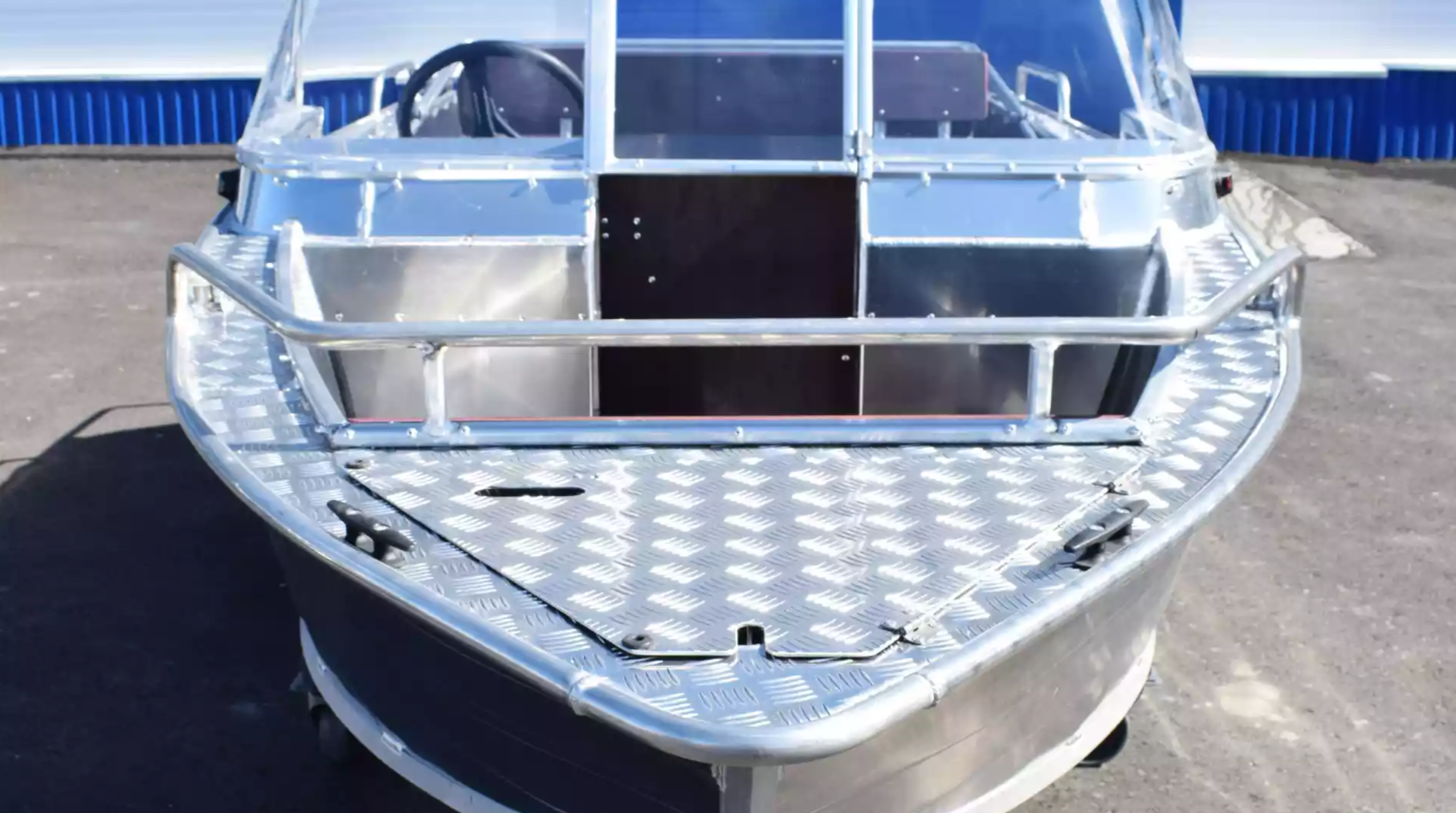 Алюминиевый катер Wyatboat-490 DCM в Санкт-Петербурге