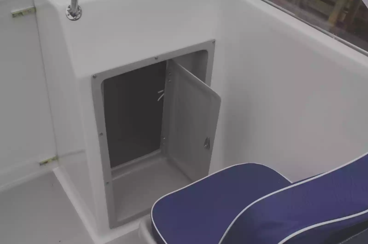 Стеклопластиковый катер Neman-500 Open в Санкт-Петербурге