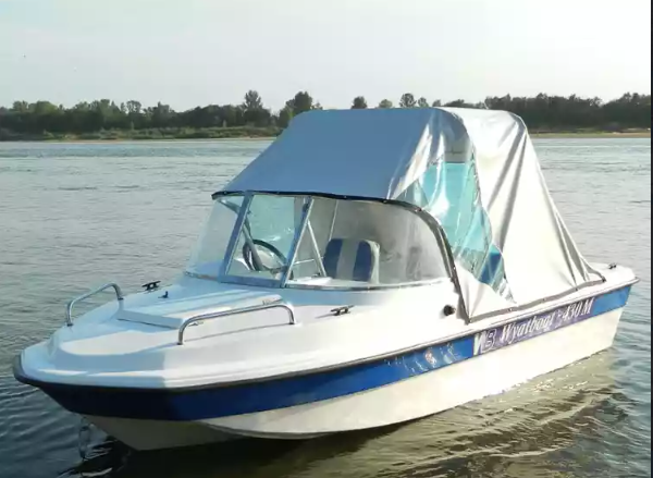 Стеклопластиковый катер Wyatboat-430 M (тримаран) в Санкт-Петербурге